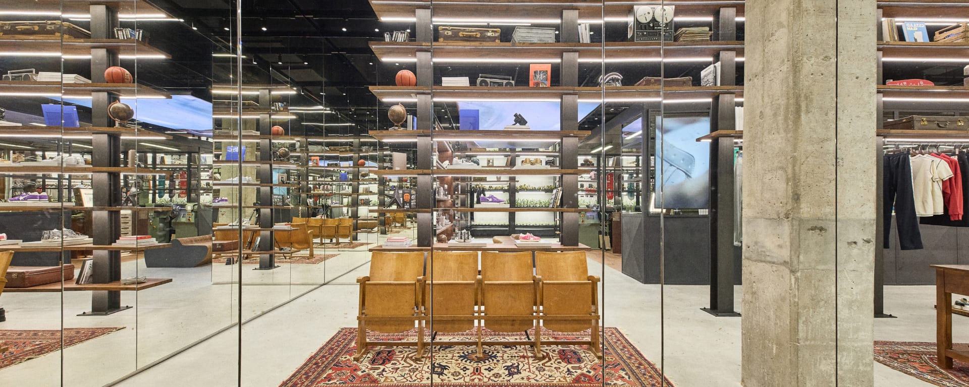Store DUBAI Golden Goose